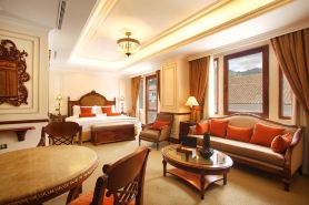 Plaza Grande Hotel