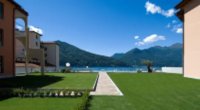 Golfo Gabella Lake Resort