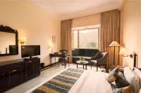 KK Royal Hotel & Convention Centre Hotels in Amer