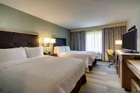 Hampton Inn & Suites Milwaukee West Hotels in West Allis