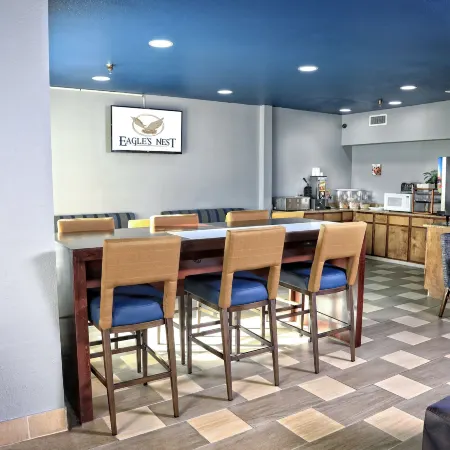 Eagles Nest Inn