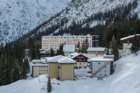 Sunstar Hotel Arosa - Mountain view