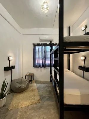 Dayon Hostel Hotel a 