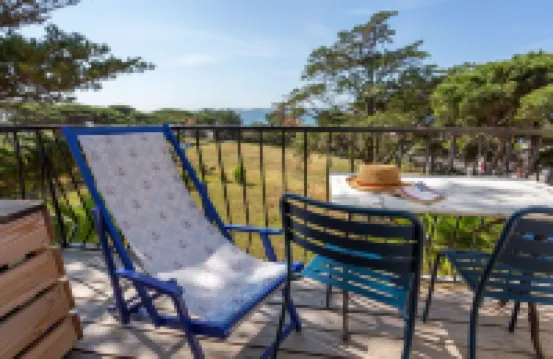 Hôtel Almanarre Plage - Hôtel Eco-Responsable Face à la Mer