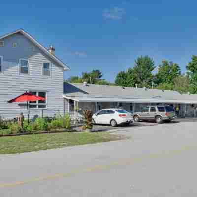 Oakwood Motel Hotel Exterior