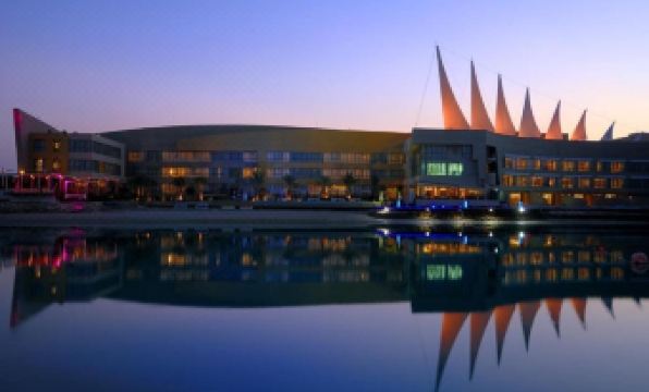 Dragon Hotel and Resort