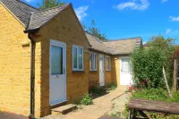 The Crown Hotel Hotels near Moreton-in-Marsh