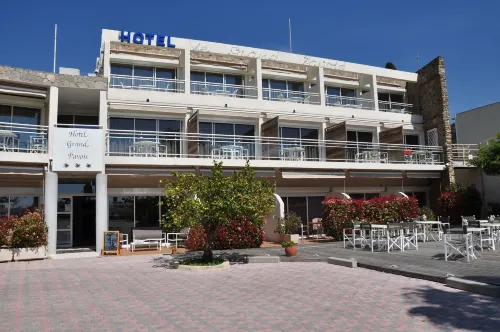 Hotel le Grand Pavois Hotels in Le Lavandou