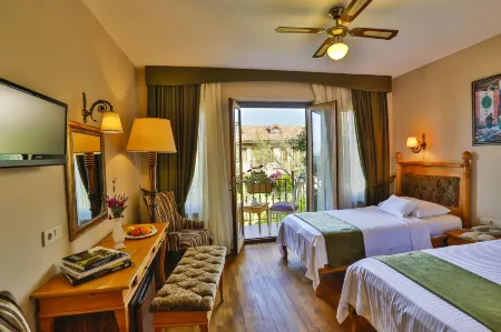 Palace Hotel Olive Odore Отели в г. Kucukkuyu