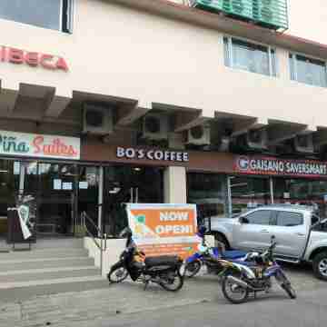 Piña Suites Hotel Exterior