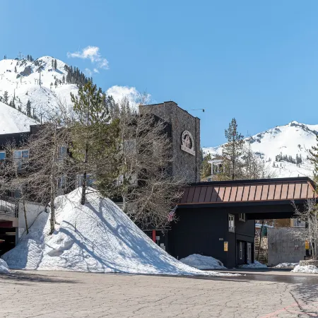 Red Wolf Lodge at Olympic Valley