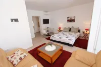 Rooms and Apartments Sally