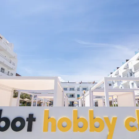 Cabot Hobby Club Apartments