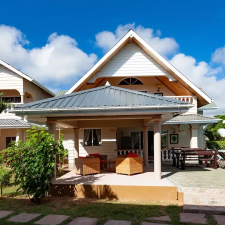 Villa Aya