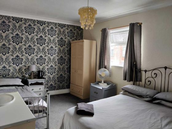 ザ ホワイト ライオン