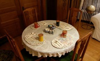 White Lace Inn