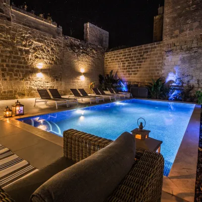 دي روهان بي آن بي Hotels near شاطئ غولدن باي