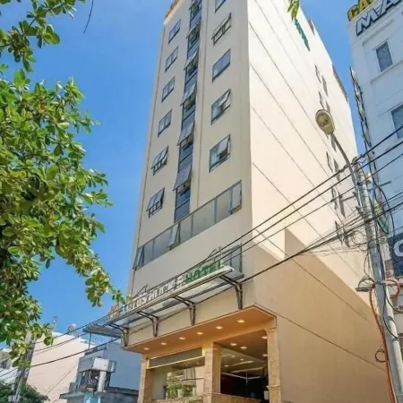 Lotus Rock Hotel DN - by BAY LUXURY Отели рядом с достопримечательностью «Гора Шонча»