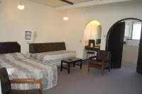 Alcala Motor Lodge - Motels