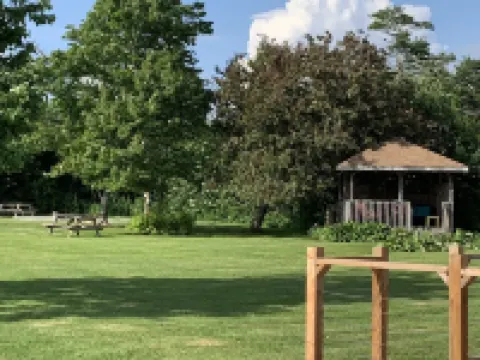 Cairns Motel Hotels in Summerside