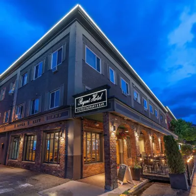 Regent Hotel Revelstoke Hotels near Revelstoke Mountain Resort