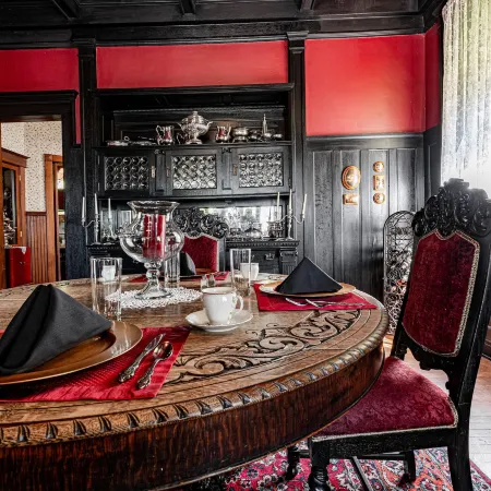 Vrooman Mansion B&B