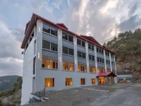 The Chail Resort Hotele w: Chail