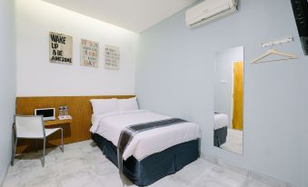Lopi Hotel