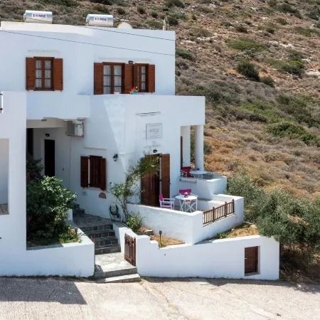 Froudi Cycladic Stay