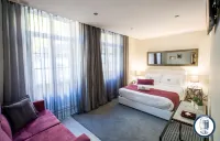 Douro Riverside Apartments Hotels in Віла-Нова-ді-Гайя