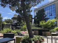 Appart' Hotel la Girafe Marseille Est - Porte d'Aubagne