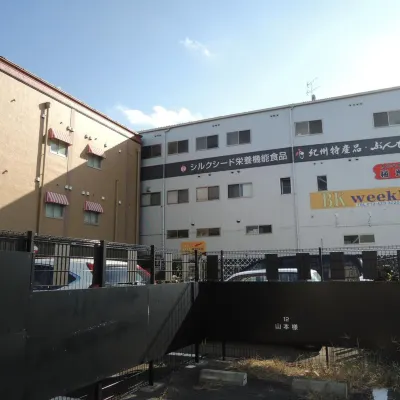 BK WEEKLY MANSION & HOTEL Отели рядом с достопримечательностью «Сейказаки»