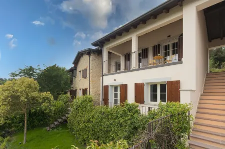 Luce Boutique Hotel Отели в г. Кодевилла