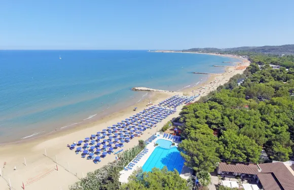 佳比亞諾海灘酒店