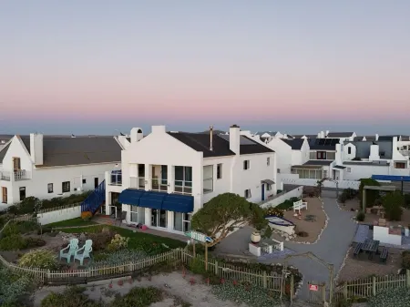 Baywatch Paternoster - the Cottage