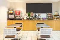 Microtel Inn & Suites by Wyndham Pueblo فنادق في بويبلو