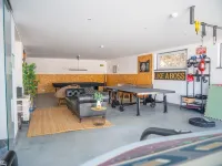 Azen Cool House - Gym