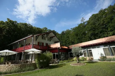 切斯瑪曼餐廳酒店 鄰近交匯角的酒店