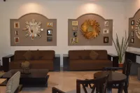Hotel Ruiz Milán