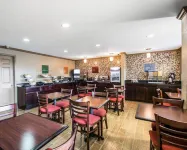 Quality Inn Plant City - Lakeland Hotels near Hibbett Sports