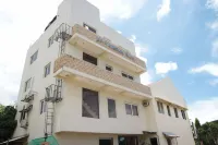 卡提克蘭港附近RedDoorz Caticlan Jetty Port附近的飯店