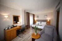 Mado Hotel