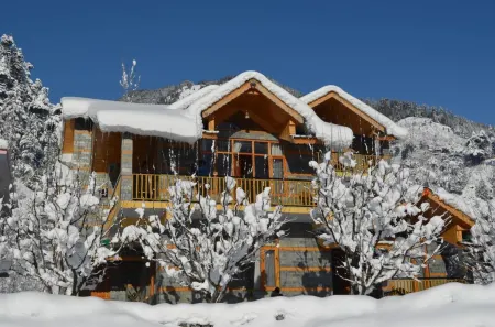 Gezellig Inn - Kanyal Villas Отели в г. Куллу