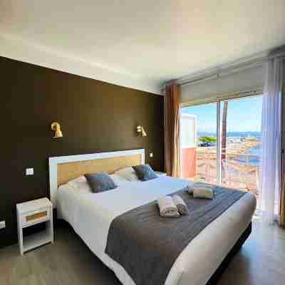 Hôtel - Restaurant La Potinière Hyères Rooms