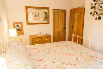 Host & Stay - Shoemakers Cottage Hotels near Cromer Beach