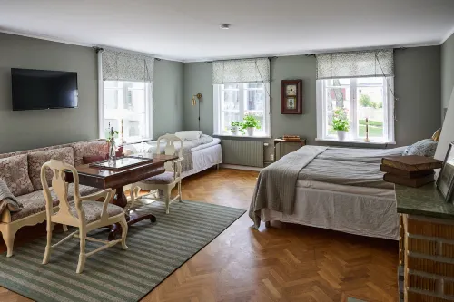 Lydde Gård Hotels in Marks kommun