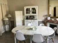 Le Clos de la Tour Hotels in Saint-Clair-de-la-Tour