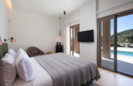 Reveli Suites
