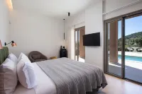 Reveli Suites Hotels in Elios Proni