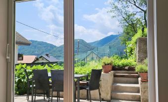 Charming Bella Hideout - Adults Only